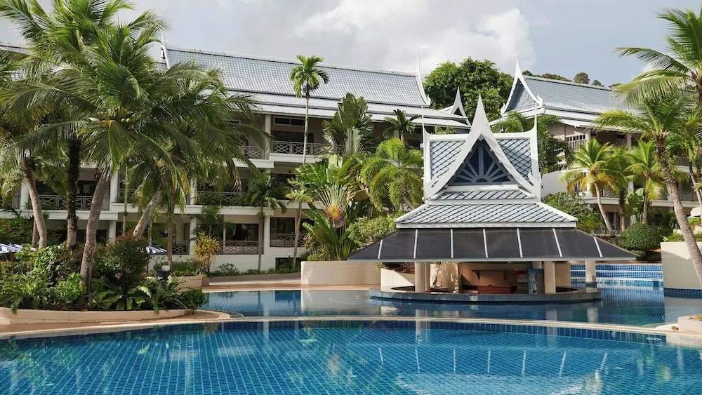 هتل چادا تای ویلیج